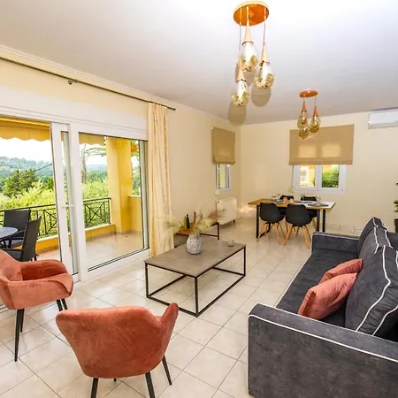 Julias Village Apartment *