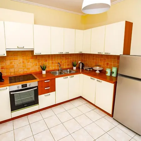 Julias Village Apartment